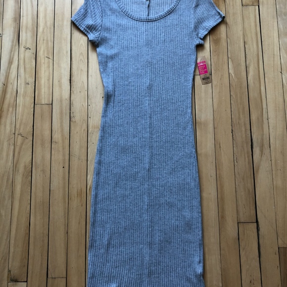 Grey dress - Picture 1 of 2